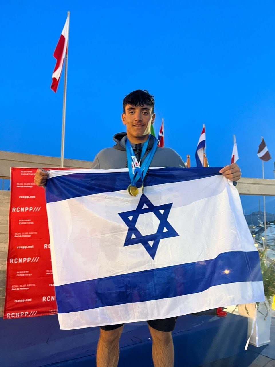 Израильская Правда. Израильтянин Рам Маген завоевал бронзовую медаль 🥉 в классе ILCA