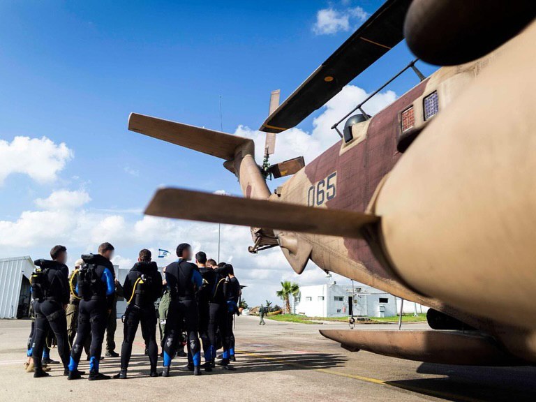 Израильская Правда. Между небом и водой! Во время тренировок по дайвингу