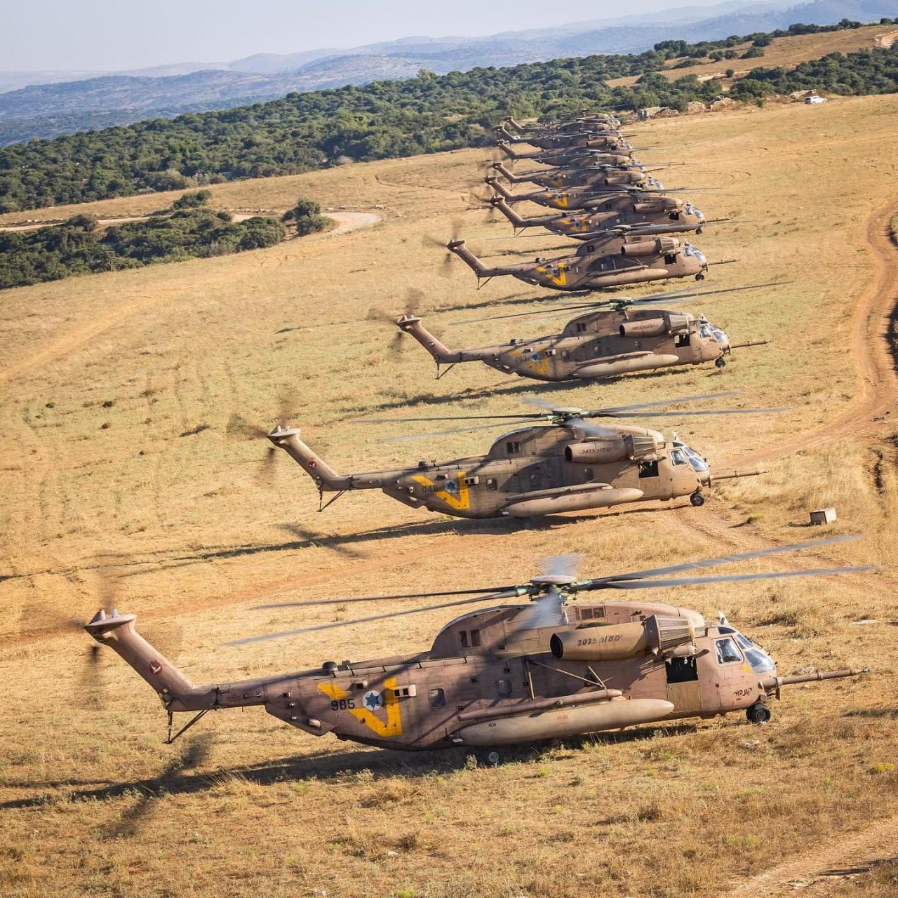 Год назад две эскадрильи 114-я эскадрилья («Ночные лидеры») и 118-я эскадрилья («Ночные хищники») были объединены в одну