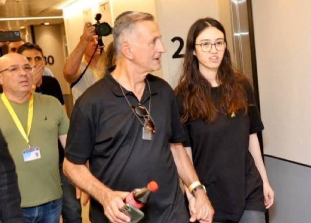 Израильская Правда — 26-летняя Ноа Аргамани, бывшая заложница ХАМАСа и ее отец присоединятся к Нетаниягу