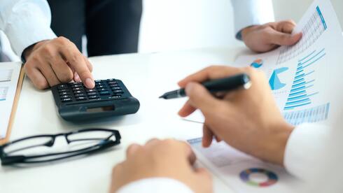 Израильская Правда — SWIFT-переводы из России в Израиль в 2024 году: основные сложности и новые реалии