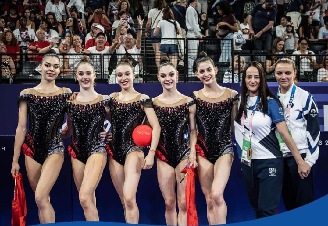 Израильская Правда — Седьмая медаль Олимпиады у Израиля! Сборная по художественной гимнастике завоевала серебро!