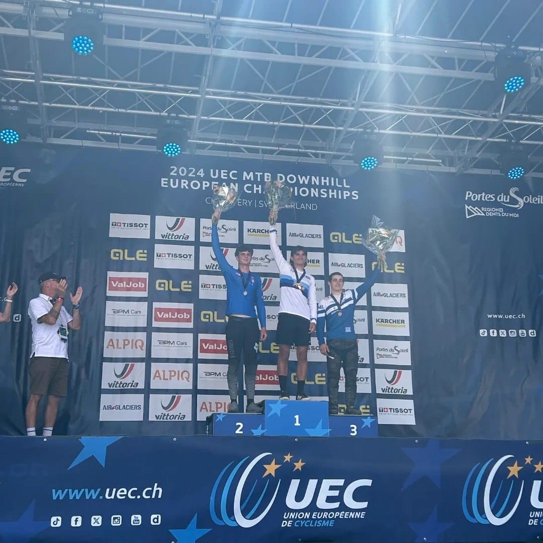 Израильская Правда — Израильтяне Рой Остфельд занял 3-е место в категории U17-18, а Кармель Данон 3-е место в категории U15