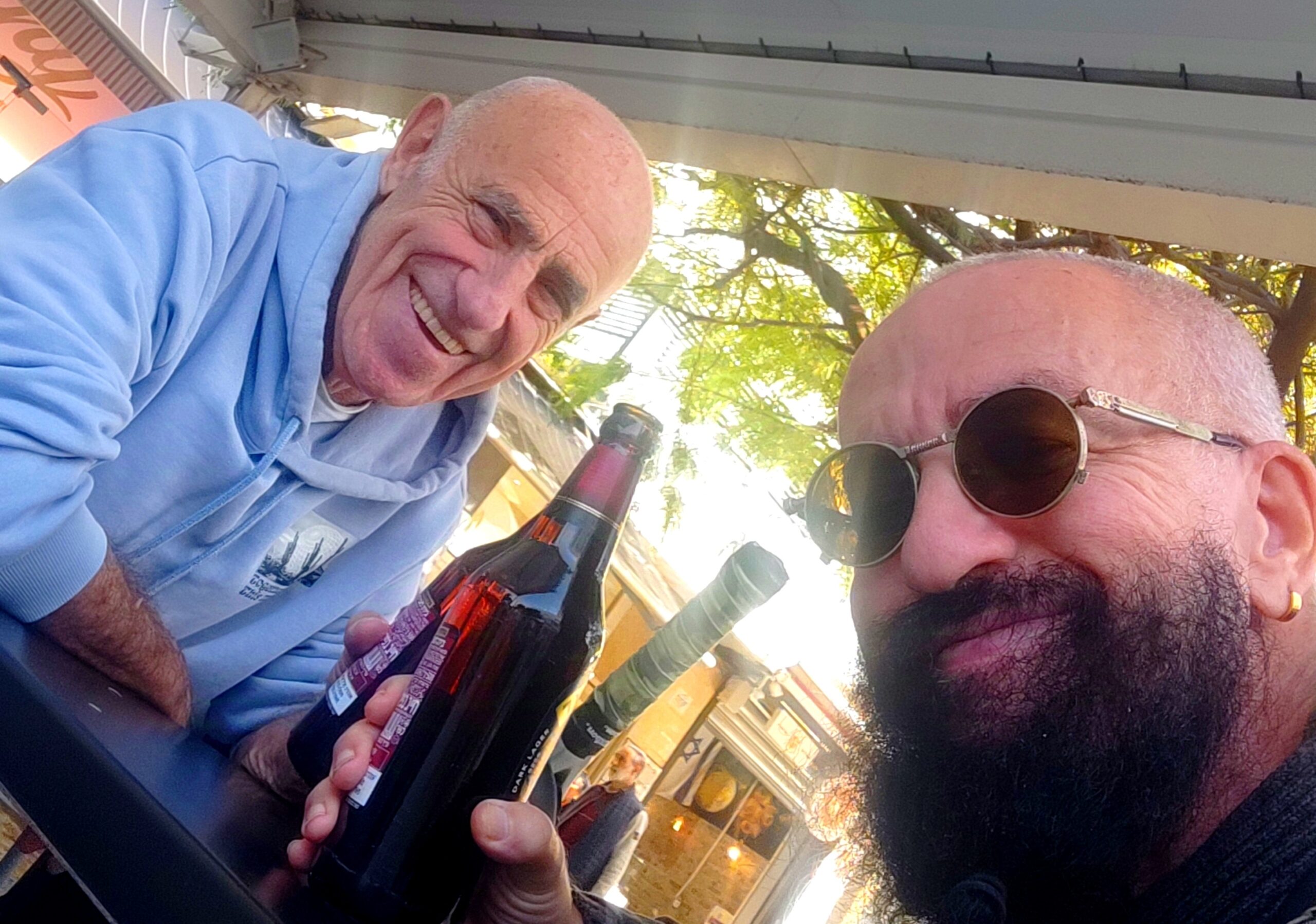 Михаил Загот  и продюсер Ферапонтов . Обсуждение сценария уже 4ого видеоклипа здесь в 🇮🇱.