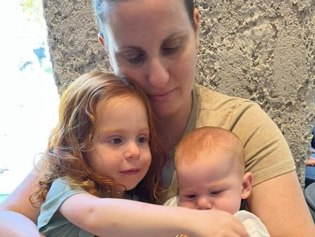 Похороны Шири, Ариэля и Кфира Бибас