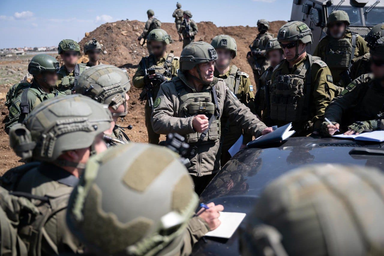 Начальник Генштаба посетил зону безопасности в Сирии