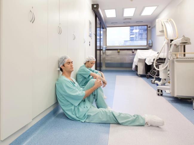 В Израиле острый дефицит медиков: на 50% меньше медсестер и на 5% меньше врачей, чем в OECD