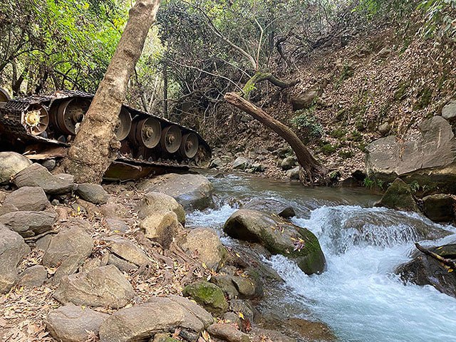 После полутора лет войны открыт туристический маршрут «Перевернутый сирийский танк»